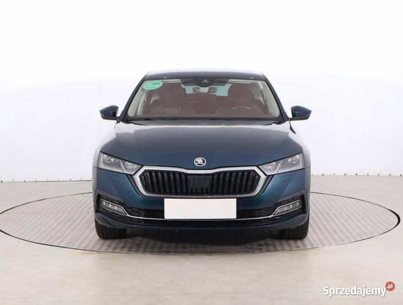 Używany Skoda Octavia 2021 Niebieski Hatchback