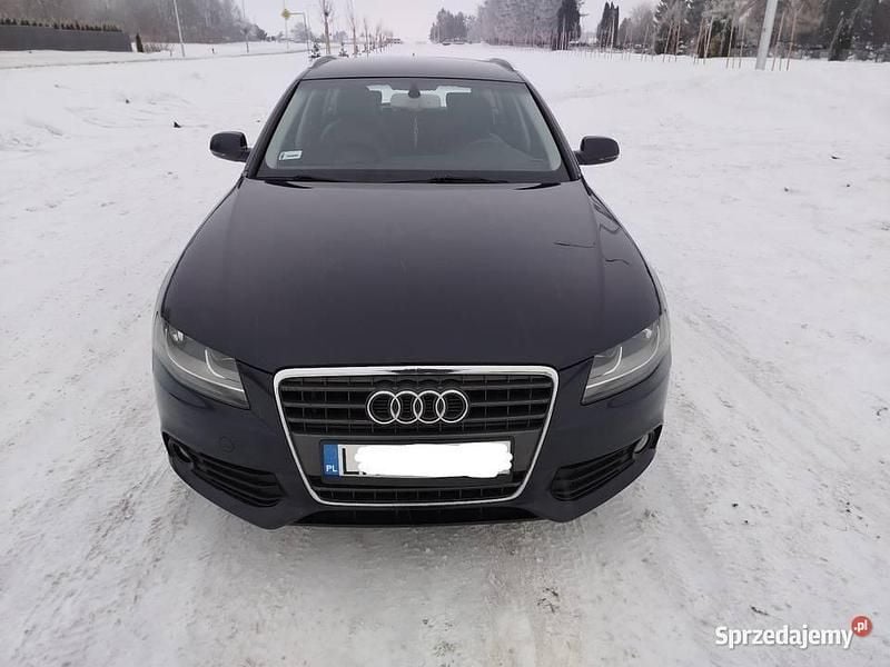 Używany Audi A4 2010 Granatowy Kombi