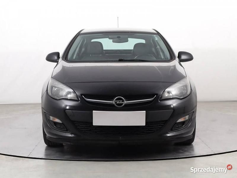 Czarny Używany 2015 Opel Astra Sedan/Limuzyna | 23 999 zł (Dobra cena) - Obraz 1/4