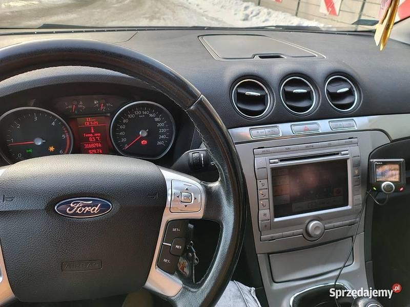 Używany Ford S-MAX S 2007 Czarny Minivan