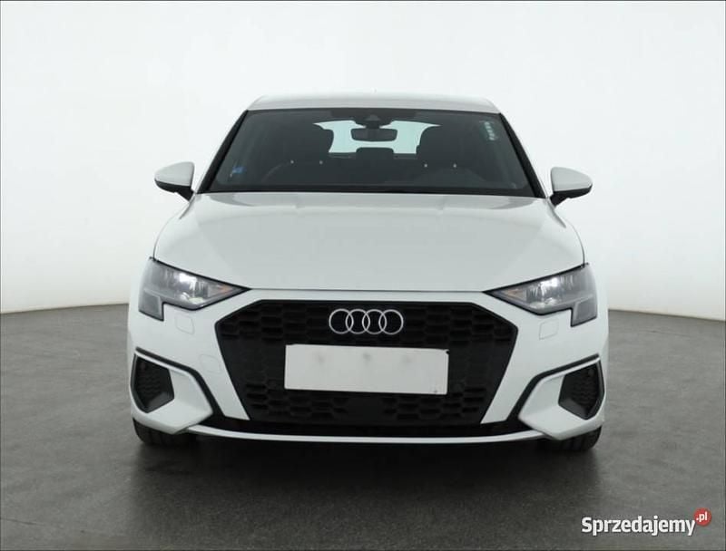 Biały Używany 2023 Audi A3 Hatchback | 87 999 zł (Dobra cena) - Obraz 1/4
