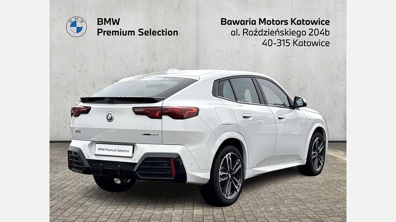 Używany BMW X2 Luxury Line 156 KM (114 kW) 2024 Biel alpejska SUV