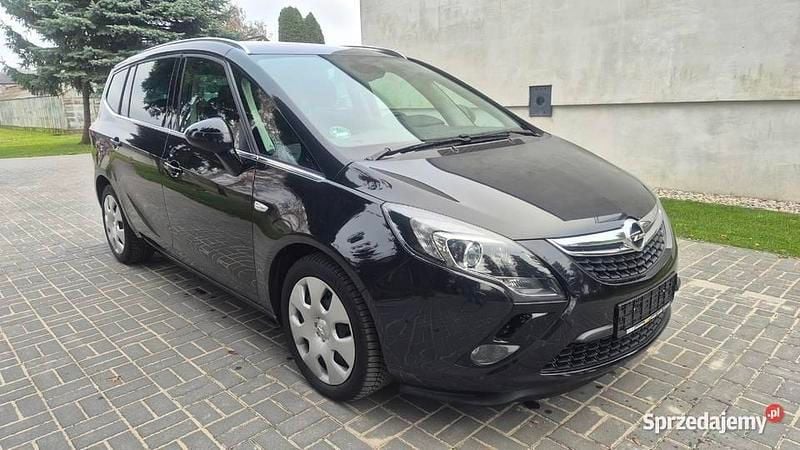 Używany Opel Zafira 2011 Czarny Minivan