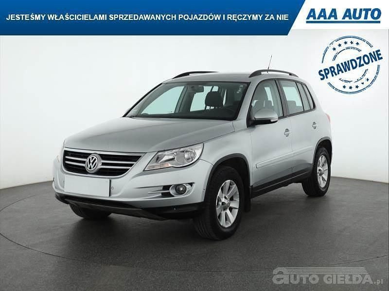 Używany VW Tiguan 180 KM (132 kW) 2011 Srebrny SUV