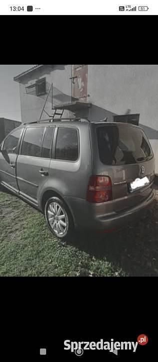 Używany VW Touran 105 KM (77 kW) 2008 Szary Minivan