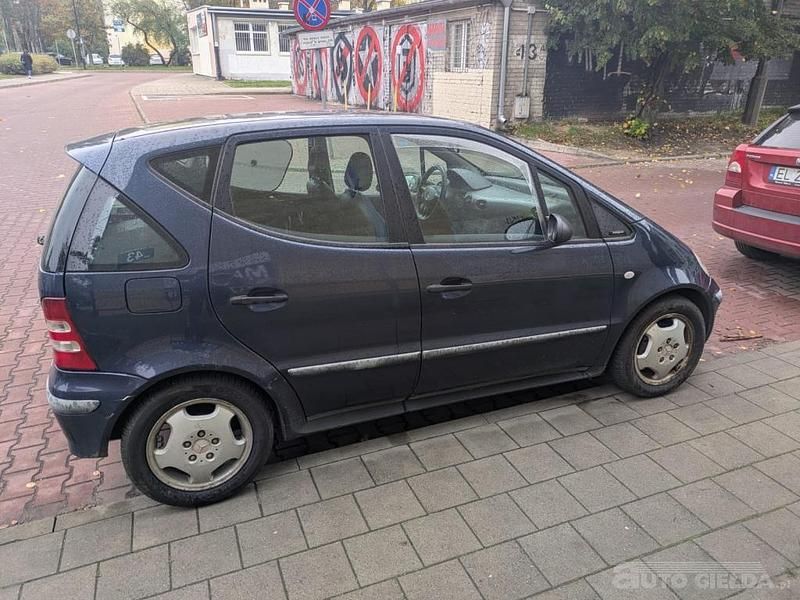 Używany Mercedes A160 2001 Granatowy