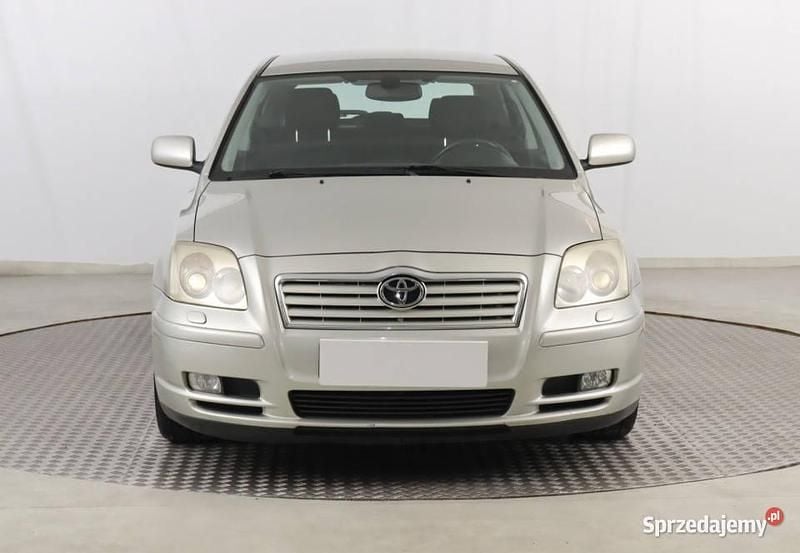 Beżowy Używany 2004 Toyota Avensis Hatchback | 10 999 zł (Uczciwa cena) - Obraz 1/4