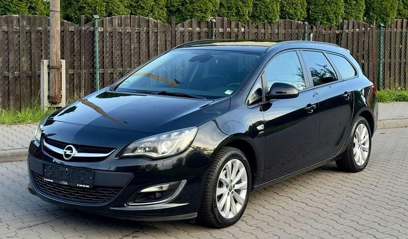 Inny Używany 2013 Opel Astra Kombi | 30 000 zł (Uczciwa cena) - Obraz 1/4