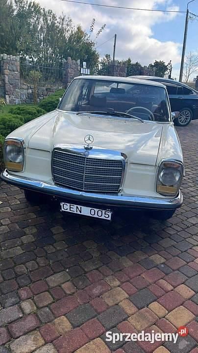 Beżowy Używany 1973 Mercedes W115 Sedan/Limuzyna | 32 000 zł - Obraz 1/4