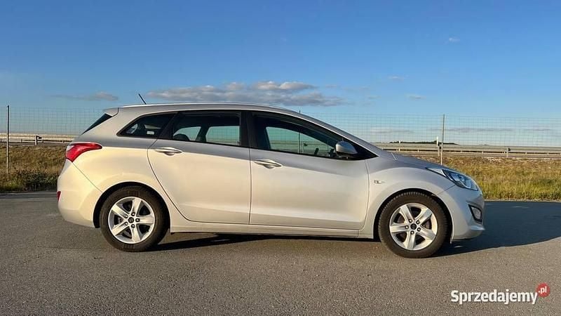 Używany 2017 Hyundai i30 Classic Kombi | 33 000 zł (Uczciwa cena) - Obraz 1/4