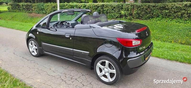 Używany Mitsubishi Colt 2006 Czarny Kabriolet