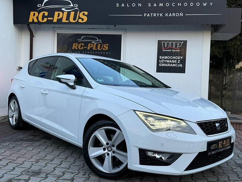 Biały Używany 2014 Seat Leon FR Hatchback | 43 900 zł (Uczciwa cena) - Obraz 1/4