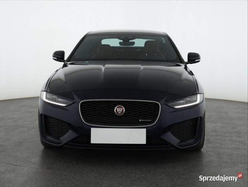 Niebieski Używany 2019 Jaguar XE Sedan/Limuzyna | 89 999 zł (Dość drogi) - Obraz 1/4