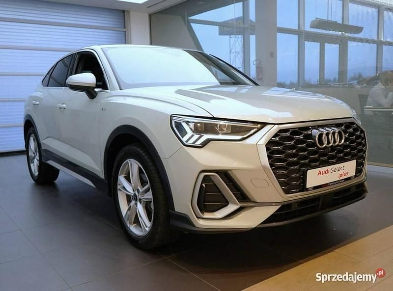 Używany Audi Q3 Sportback S-Line 150 KM (110 kW) 2024 Zielony (metalik) SUV