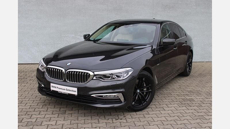 Sophisto grey brillant effect Używany 2018 BMW 530 Luxury Line Sedan/Limuzyna | 129 900 zł (Uczciwa cena) - Obraz 1/3