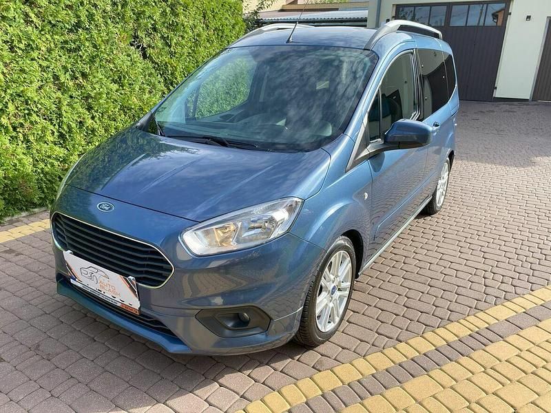 Niebieski Używany 2022 Ford Tourneo Courier Titanium Minivan | 49 900 zł (Uczciwa cena) - Obraz 1/4
