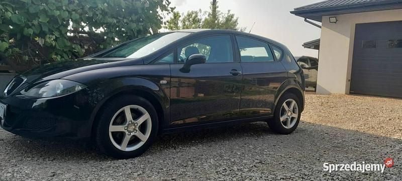 Czarny Używany 2009 Seat Leon Hatchback | 15 900 zł (Uczciwa cena) - Obraz 1/4