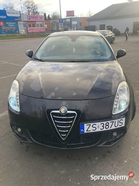 Używany Alfa Romeo Giulietta 2012 Czarny Hatchback