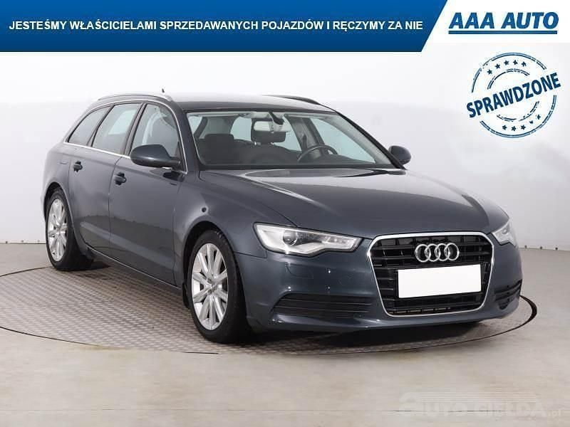 Używany Audi A6 2014 Błękitny