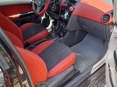 Czarny Używany 2008 Opel Corsa Hatchback | 10 000 zł (Uczciwa cena) - Obraz 1/4