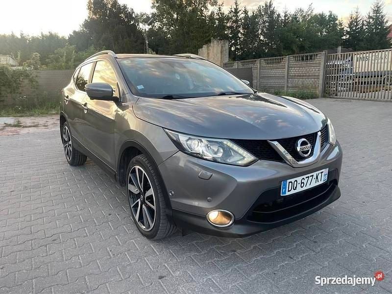 Używany Nissan Qashqai 2015 Srebrny SUV