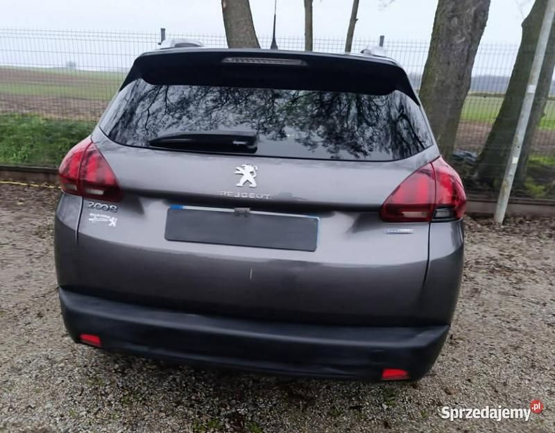 Używany Peugeot 2008 Style 110 KM (80 kW) 2016 Szary SUV