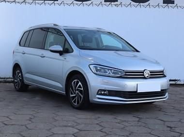 Srebrny Używany 2018 VW Touran Minivan | 62 999 zł (Uczciwa cena) - Obraz 1/4