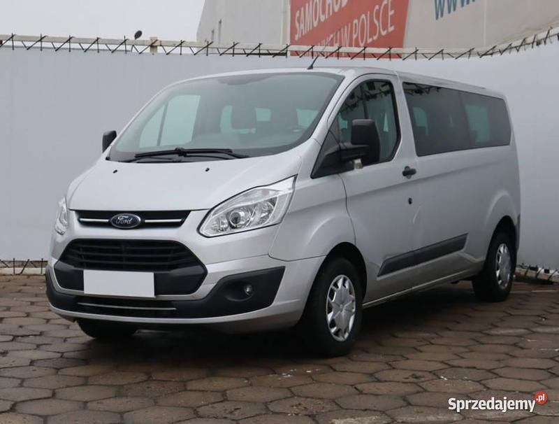 Używany Ford Transit Custom 2016 Srebrny Sedan/Limuzyna