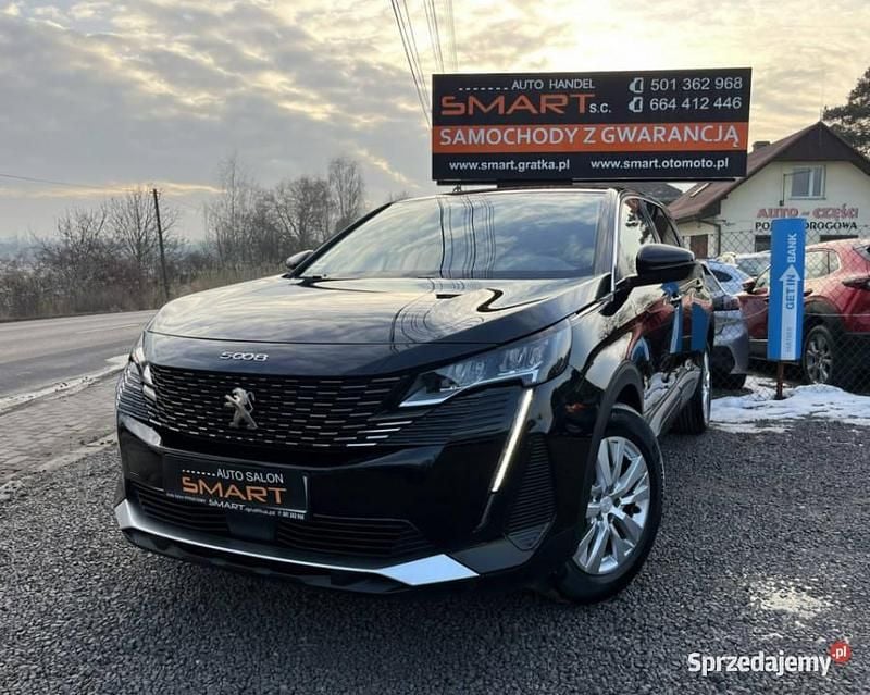 Używany Peugeot 5008 130 KM (95 kW) 2021 Czarny Sedan/Limuzyna