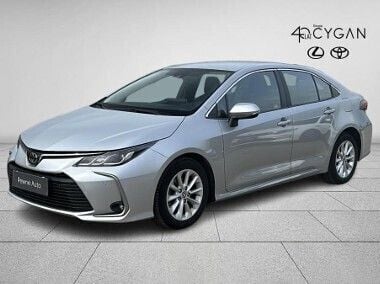 Srebrny Używany 2022 Toyota Corolla Comfort Sedan/Limuzyna | 86 900 zł (Drogi) - Obraz 1/4