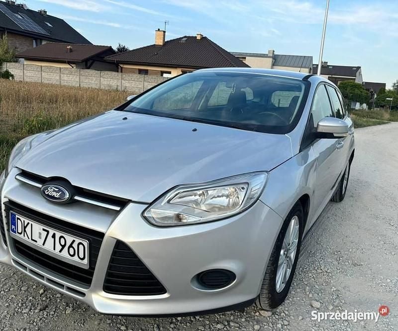 Srebrny Używany 2012 Ford Focus Kombi | 16 900 zł (Uczciwa cena) - Obraz 1/4