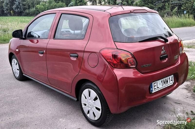 Czerwony Używany 2015 Mitsubishi Space Star Active Hatchback | 16 900 zł (Uczciwa cena) - Obraz 1/4