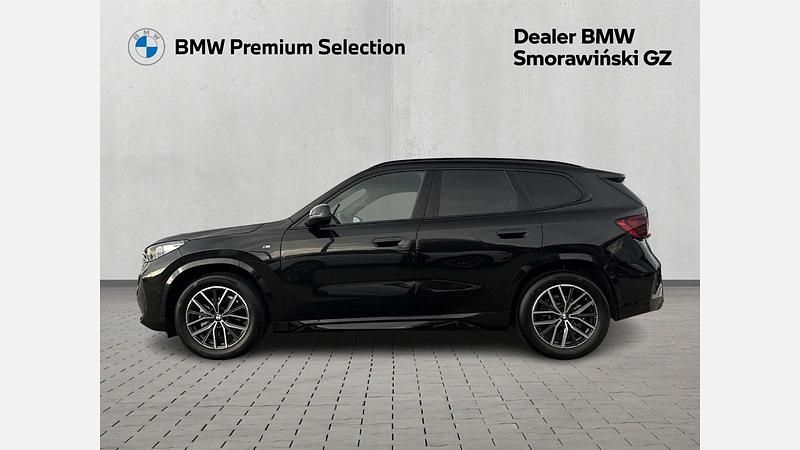 Używany BMW X1 Luxury Line 136 KM (100 kW) 2025 Czarny szafir metalizowany SUV