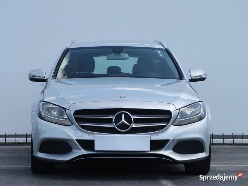 Srebrny Używany 2016 Mercedes C180 Kombi | 47 999 zł (Uczciwa cena) - Obraz 1/4