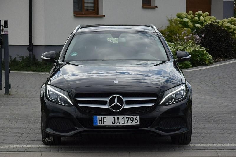 Czarny (metalik) Używany 2015 Mercedes C200 Kombi | 42 900 zł (Uczciwa cena) - Obraz 1/4