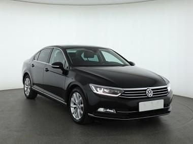 Czarny Używany 2016 VW Passat Sedan/Limuzyna | 63 999 zł (Uczciwa cena) - Obraz 1/4