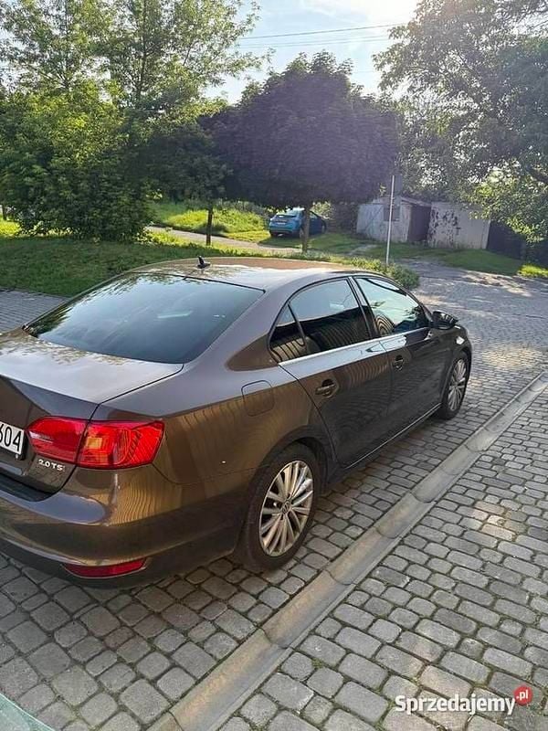 Używany 2013 VW Jetta | 34 500 zł (Uczciwa cena) - Obraz 1/4
