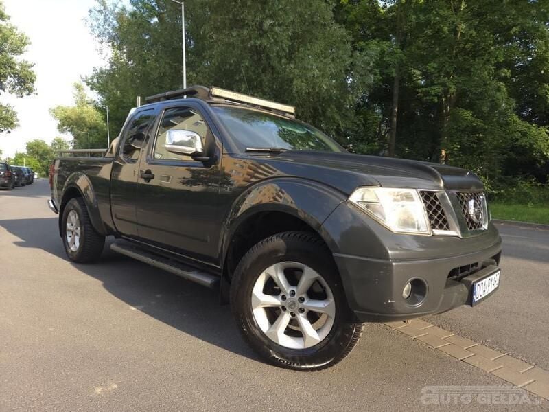 Czarny Używany 2009 Nissan Navara Pickup | 31 000 zł (Uczciwa cena) - Obraz 1/4