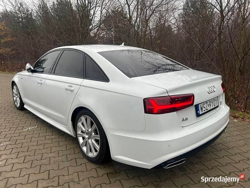 Biały Używany 2015 Audi A6 Ambiente Sedan/Limuzyna | 71 000 zł (Uczciwa cena) - Obraz 1/4