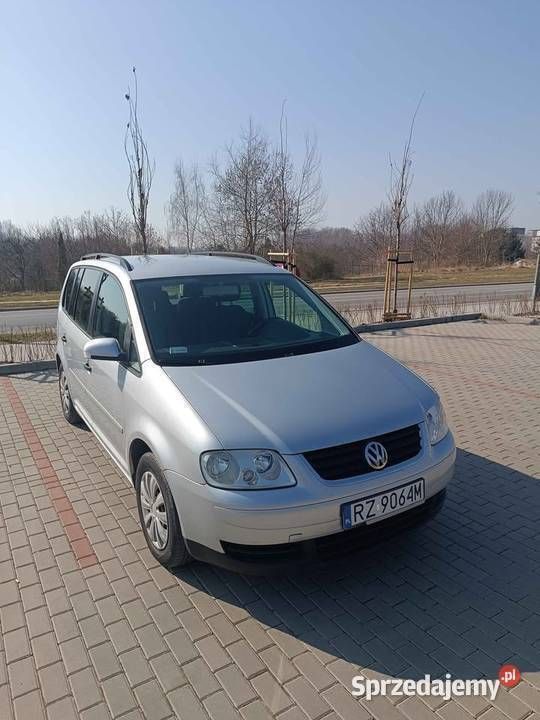 Używany 2006 VW Touran Minivan | 13 900 zł - Obraz 1/4