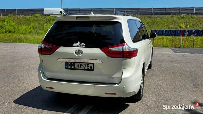 Używany Toyota Sienna XLE 2016 Minivan