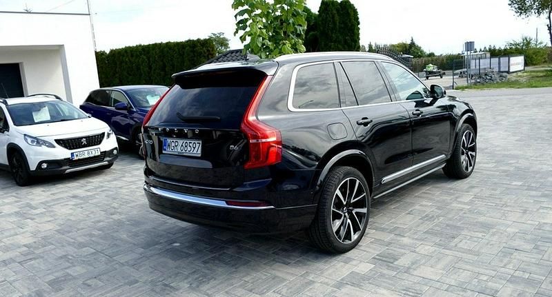 Używany Volvo XC90 310 KM (228 kW) 2023 Czarny (metalik) SUV