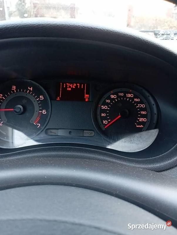 Używany Renault Clio III 2009 Czarny Kombi