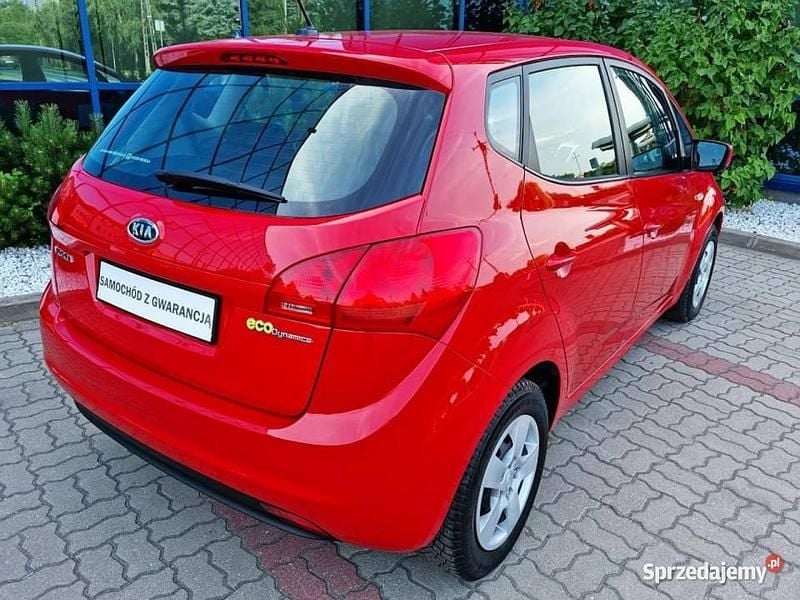 Używany Kia Venga 90 KM (66 kW) 2010 Czerwony (metalik) Hatchback