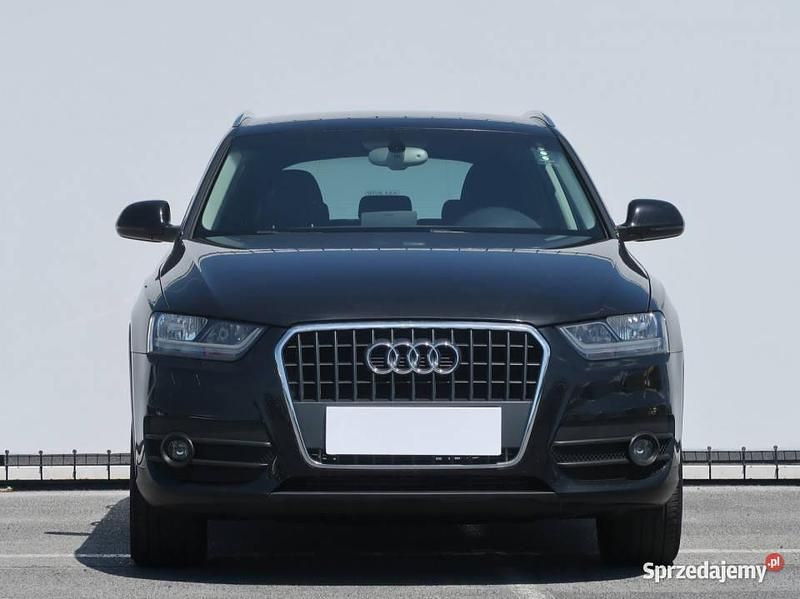 Czarny Używany 2013 Audi Q3 SUV | 46 999 zł (Dobra cena) - Obraz 1/4