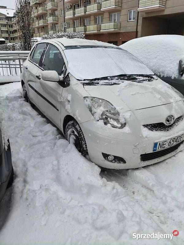 Używany Toyota Yaris 2010 Biały Hatchback
