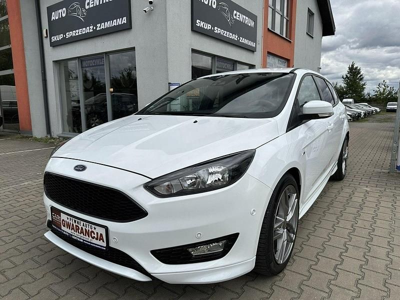 Używany Ford Focus 140 KM (102 kW) 2018 Biały Kombi