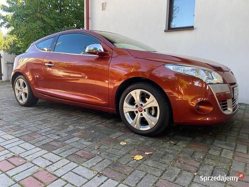 Pomarańczowy Używany 2009 Renault Mégane Coupé Coupe | 20 000 zł (Dobra cena) - Obraz 1/4