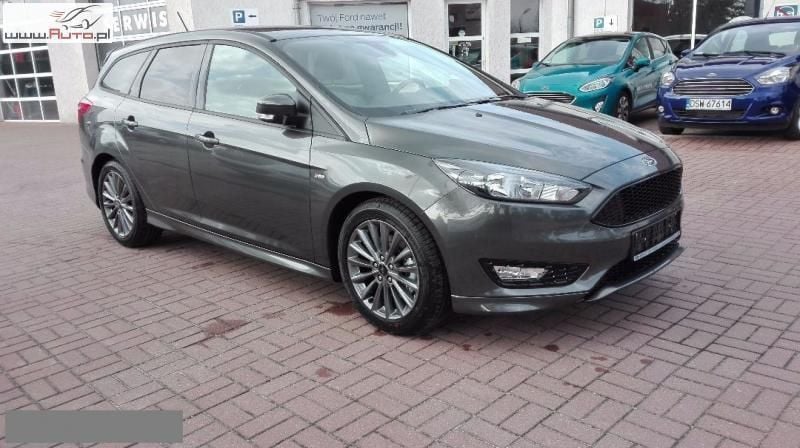Używany Ford Focus ST-Line 150 KM (110 kW) 2017 Szary metalik (metallic) Sedan/Limuzyna