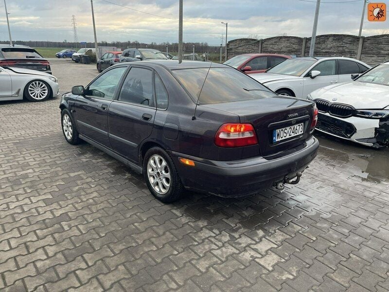 Czarny (metalik) Używany 2000 Volvo S40 Sedan/Limuzyna | 2900 zł - Obraz 1/4